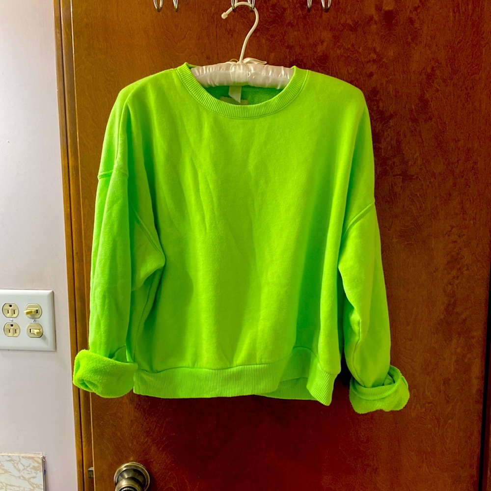 Cozy cropped sweatshirt